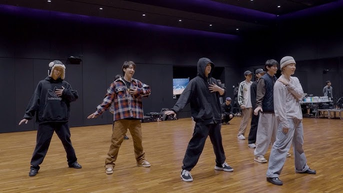 Capa do artigo: Preços da BTS POP-UP no Brasil: estimativa indica itens de até R$ 1,5 mil